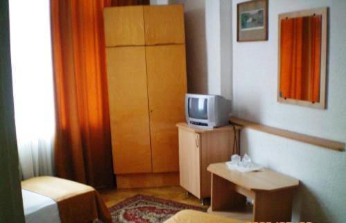 Hotel Coroana Buzau Quarto foto