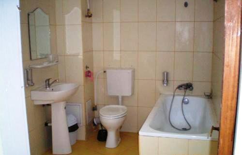 Hotel Coroana Buzau Quarto foto